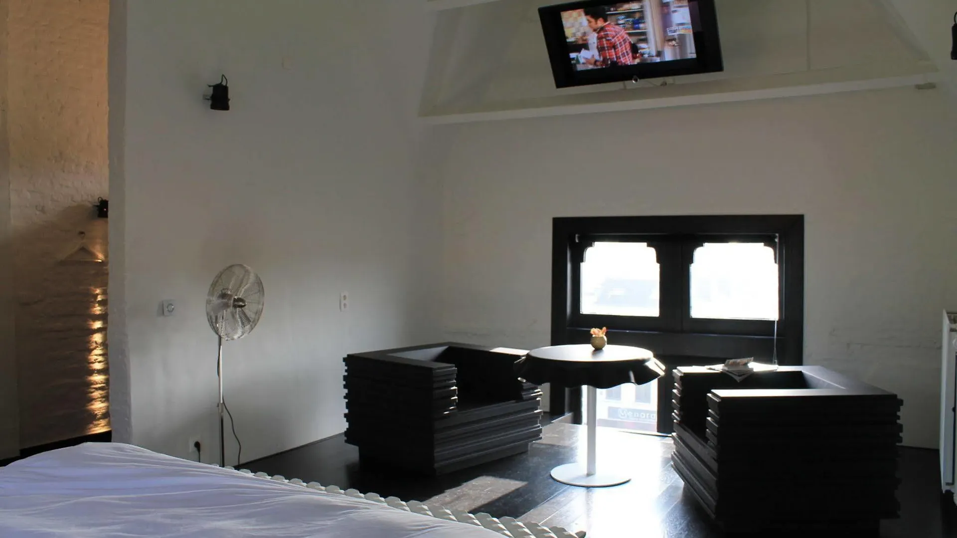B&B Suites Feek Antwerp Bed & Breakfast
